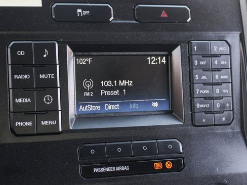 Used 2018 Ford F550 2WD Regular Cab Super Duty image 33