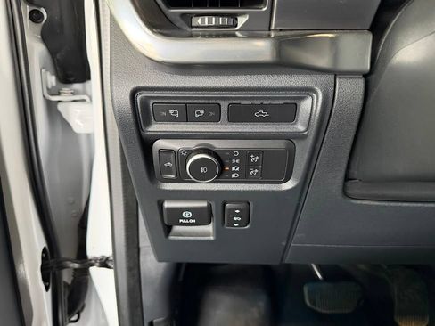 Used 2021 Ford F150 Lariat w/ Equipment Group 502A High AWD/4WD image 27