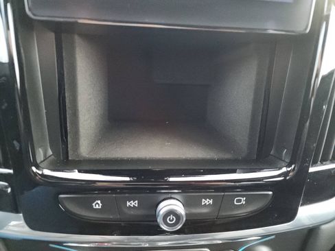 Used 2023 Chevrolet Traverse RS FWD image 27