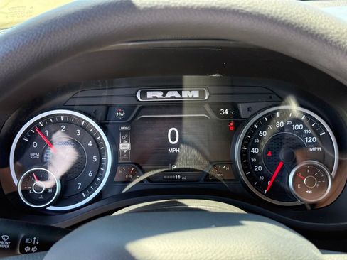 Used 2026 RAM 1500 Express AWD/4WD image 18