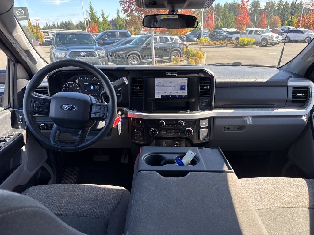 Used 2025 Ford F250 XLT w/ FX4 Off-Road Package AWD/4WD image 16