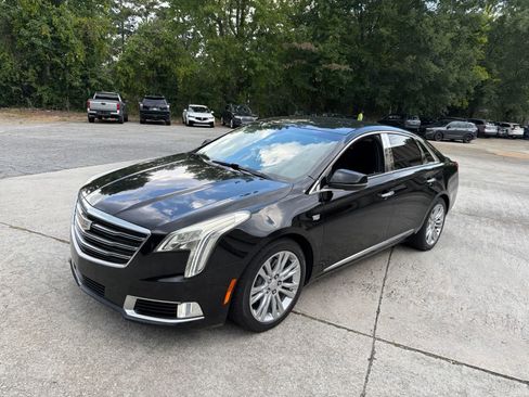 Used 2019 Cadillac XTS Luxury FWD image 4