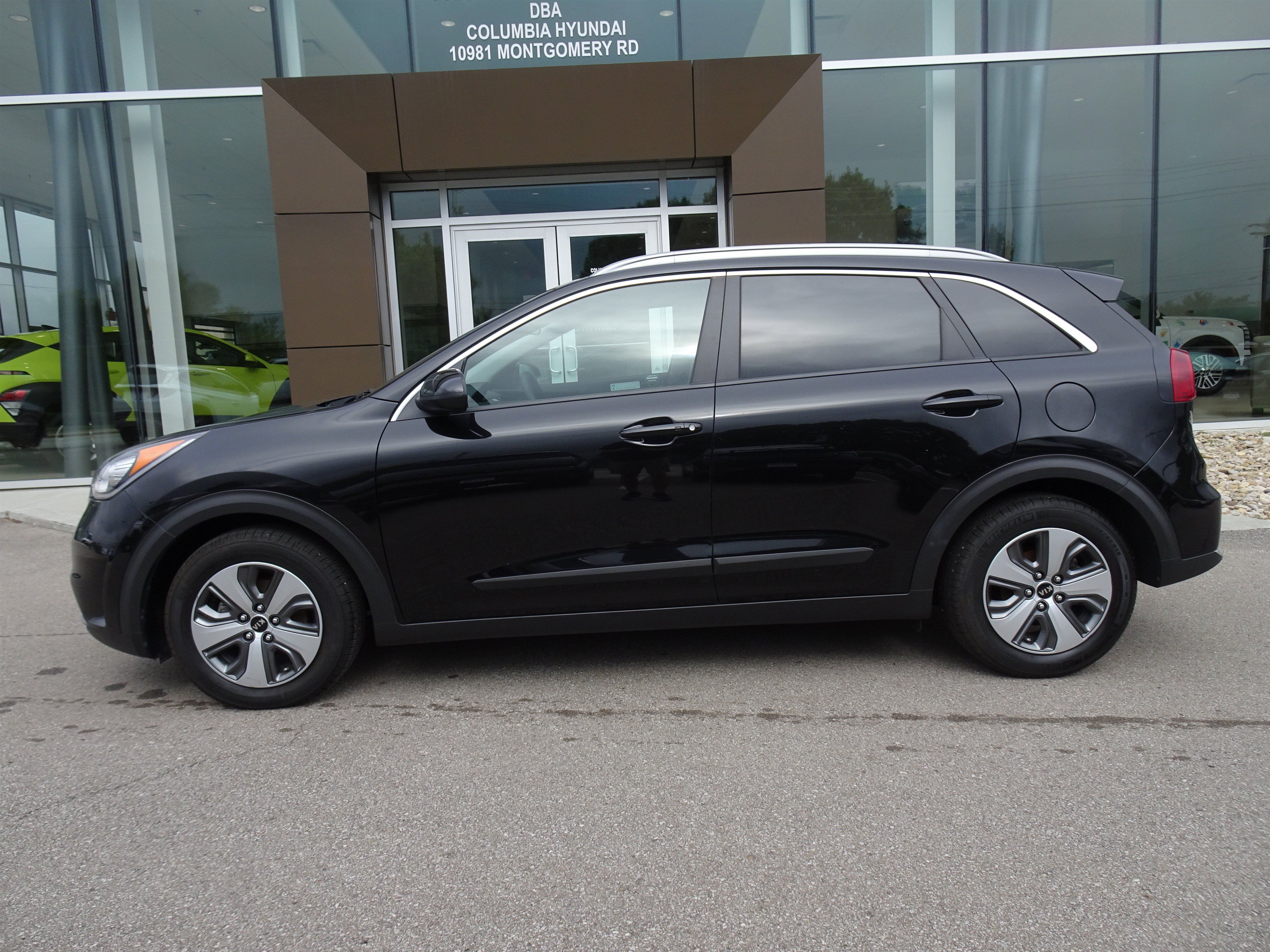 Used 2019 Kia Niro LX FWD image 2