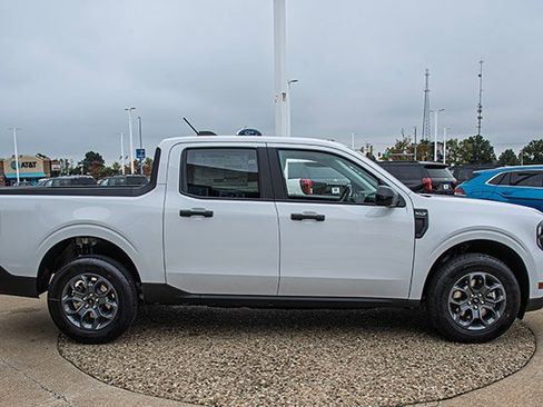 New 2025 Ford Maverick XLT w/ XLT Luxury Package image 6