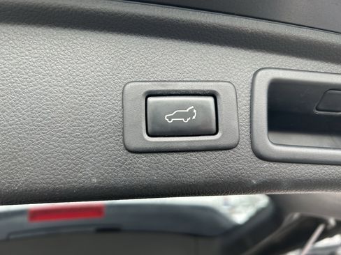 Used 2014 Subaru Forester 2.5i Touring w/ Popular Package #2 image 28