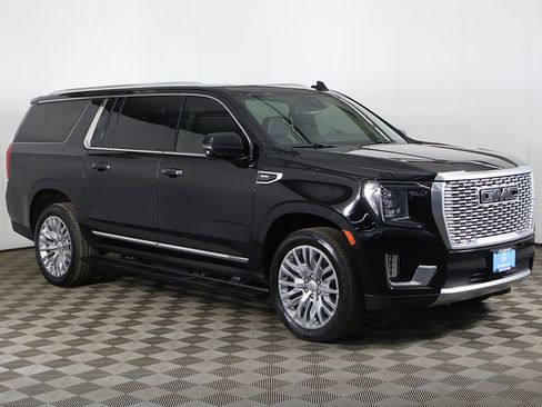Used 2023 GMC Yukon XL Denali image 71