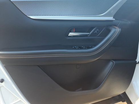 Used 2025 MAZDA CX-70 Plug-In Hybrid w/ Premium Pkg image 22