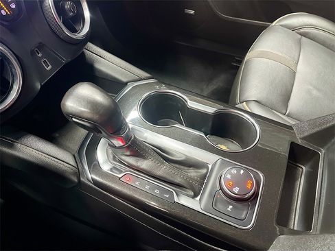 Used 2020 Chevrolet Blazer Premier image 17