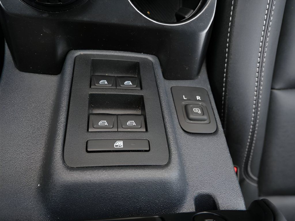 Used 2025 Ford Bronco Badlands AWD/4WD image 26