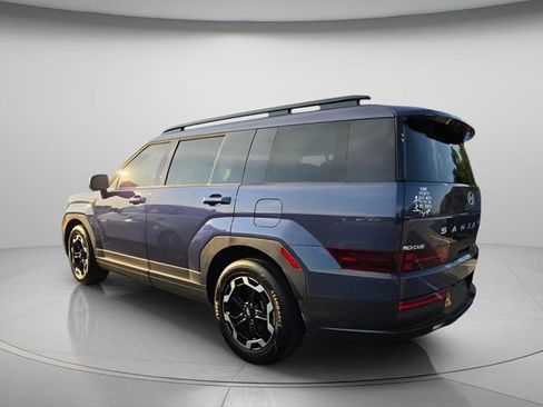 Used 2025 Hyundai Santa Fe SEL FWD image 8