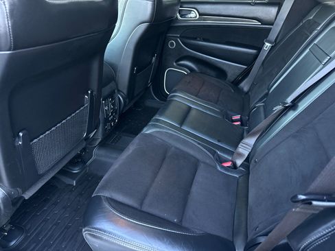 Used 2021 Jeep Grand Cherokee SRT image 11