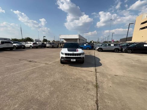 Used 2025 Jeep Compass Trailhawk w/ Trailer Tow Group image 16