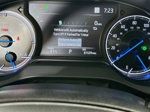 Certified 2024 Toyota Venza XLE AWD/4WD image 13