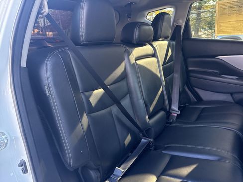 Used 2023 Nissan Murano SV w/ SV Midnight Edition Package image 17