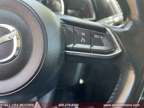 Used 2017 MAZDA MAZDA3 Grand Touring w/ Premium Equipment Package FWD image 19