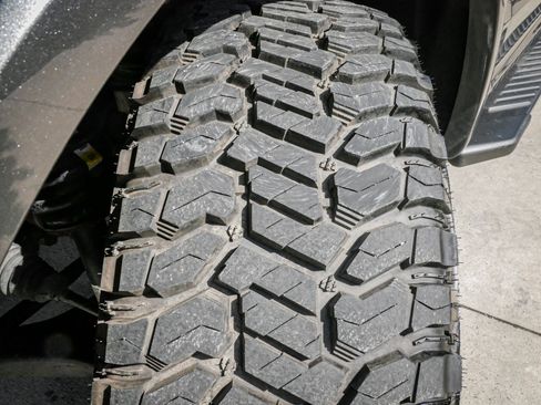 Used 2017 Ford F150 XLT w/ Equipment Group 301A Mid image 12