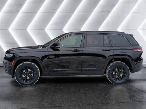 New 2026 Jeep Grand Cherokee Altitude AWD/4WD image 19