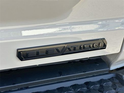 New 2026 GMC Canyon Elevation w/ LPO, Black Badging Package image 25