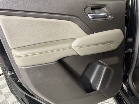 Used 2023 Chevrolet Colorado ZR2 w/ ZR2 Convenience Package III image 27