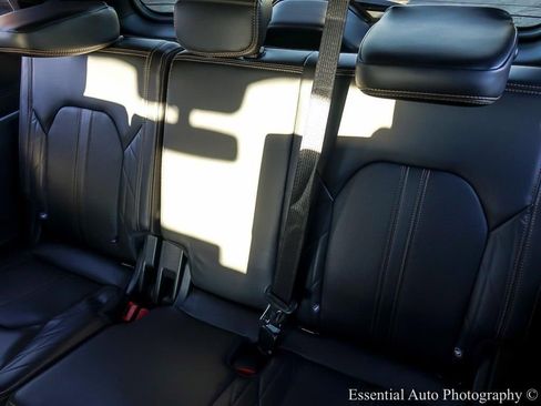 Used 2024 Ford Expedition Platinum image 19