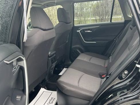 Used 2025 Toyota RAV4 XLE w/ Convenience Package AWD/4WD image 33