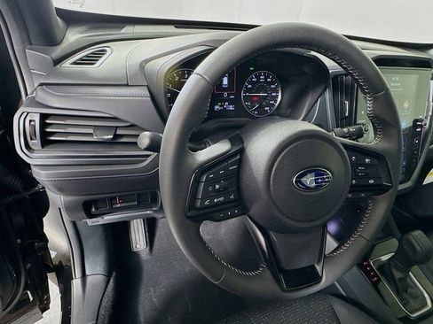 Used 2025 Subaru Forester Premium w/ Convenience Package #1 image 11