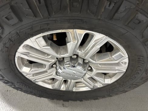 Used 2020 GMC Sierra 2500 Denali w/ Denali Ultimate Package image 8