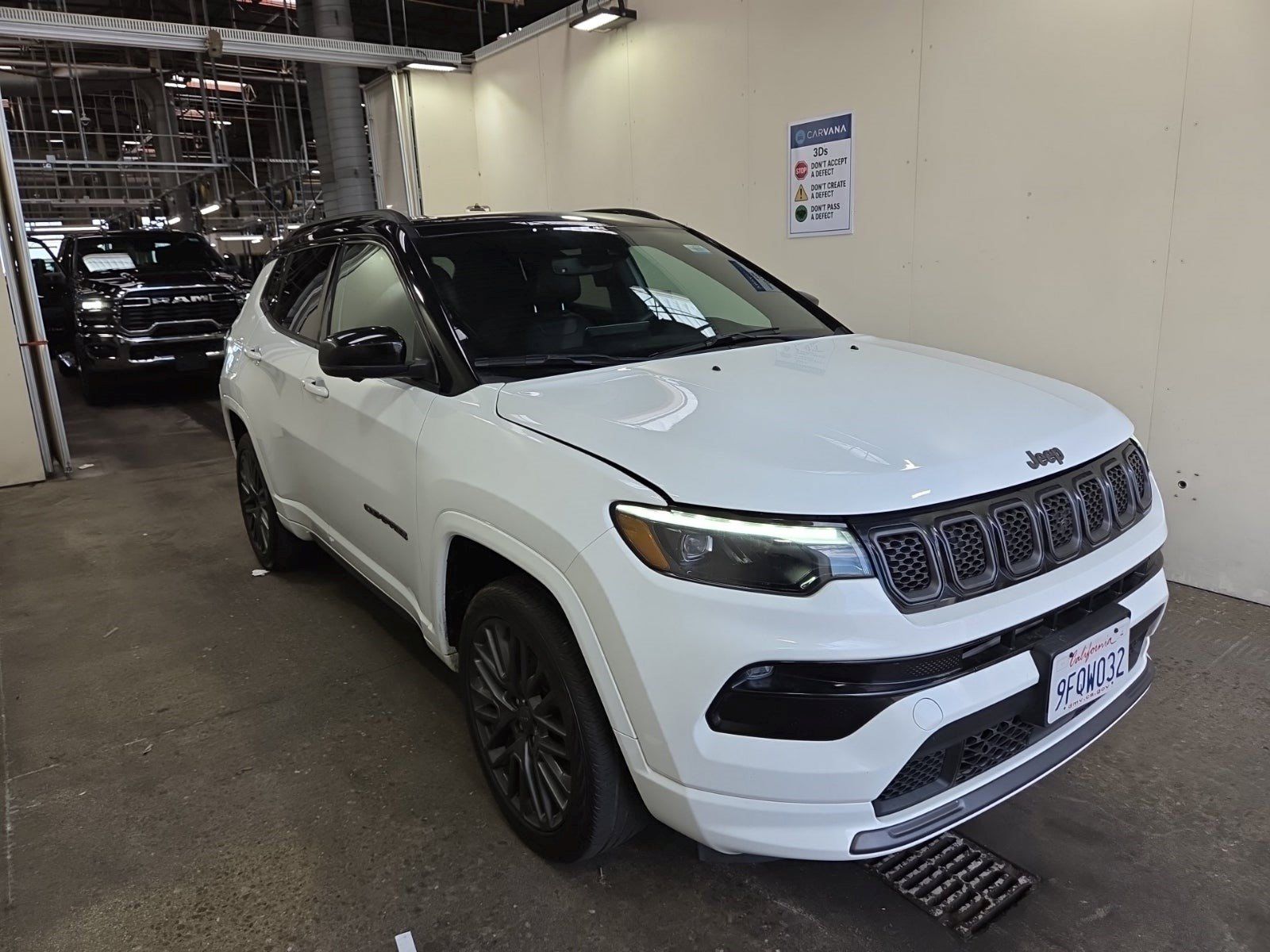 Used 2023 Jeep Compass High Altitude w/ Driver Assist Group I AWD/4WD image 2