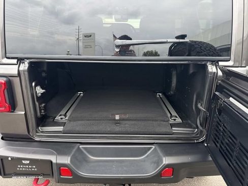 Used 2019 Jeep Wrangler Unlimited Rubicon AWD/4WD image 23