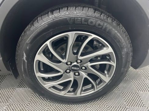 Certified 2022 Lincoln Corsair AWD w/ Equipment Group 101A image 10