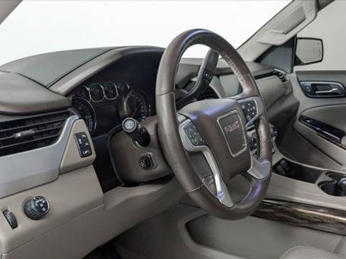 Used 2019 GMC Yukon SLT w/ Premium Edition RWD image 21