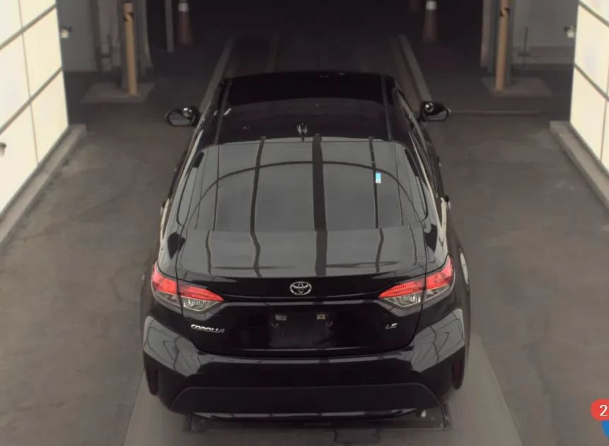 Used 2021 Toyota Corolla LE FWD image 4