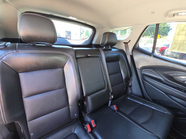 Used 2022 GMC Terrain SLT AWD/4WD image 16
