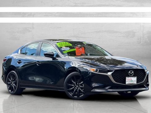 Used 2024 MAZDA MAZDA3 s FWD image 2