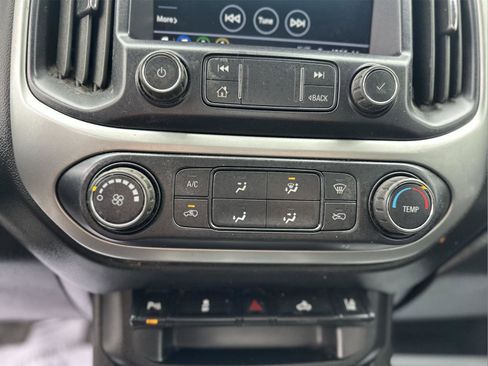 Used 2022 Chevrolet Colorado LT w/ Fleet Safety Package image 19