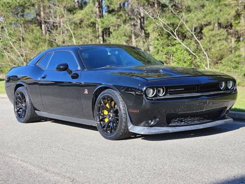 Used 2017 Dodge Challenger R/T Scat Pack w/ Dynamics Package image 1