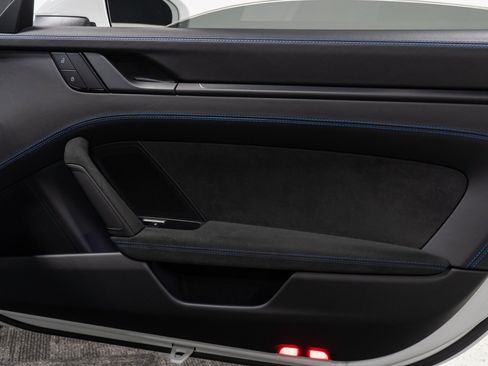 Used 2022 Porsche 911 GT3 image 58