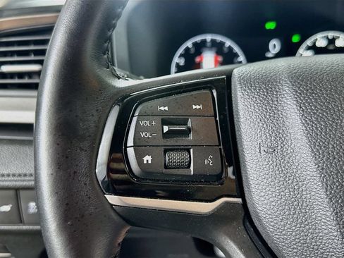 Used 2025 Honda Odyssey EX-L image 24