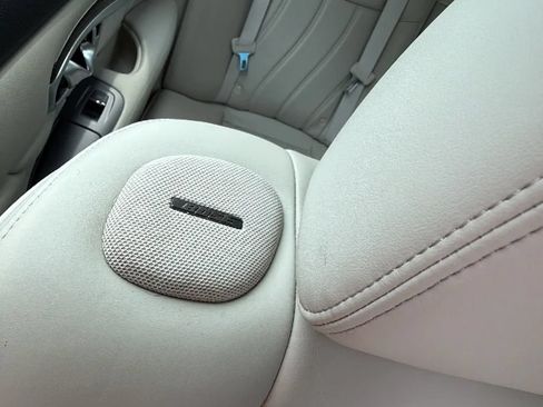 Used 2016 INFINITI Q70 L 3.7 w/ Deluxe Touring Package RWD image 28