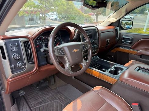 Used 2016 Chevrolet Silverado 1500 High Country AWD/4WD image 17