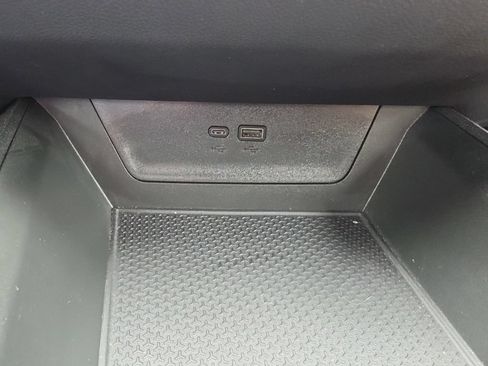 Certified 2025 Chevrolet Equinox ACTIV w/ Safety and Technology Package AWD/4WD image 15