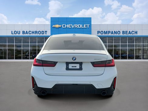 Used 2023 BMW 330i Sedan w/ M Sport Package RWD image 4