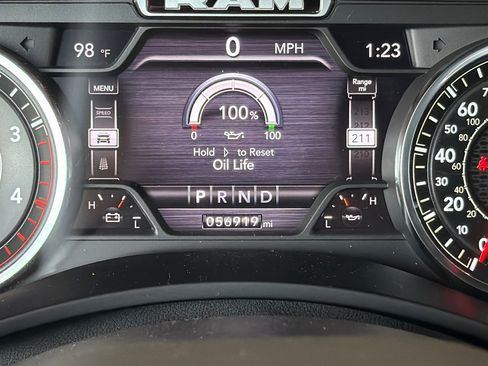 Used 2022 RAM 3500 Laramie AWD/4WD image 25