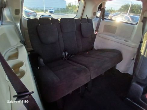 Used 2016 Dodge Grand Caravan SE w/ Quick Order Package 29E SE FWD image 13