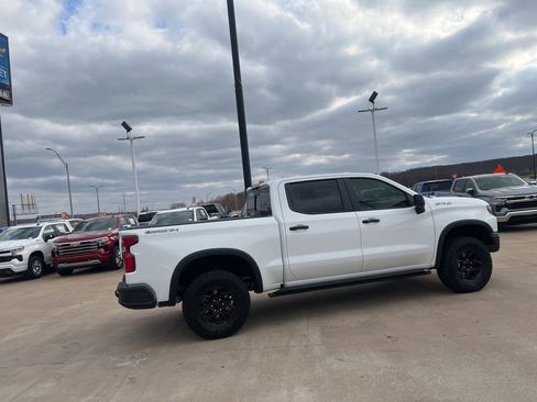 Used 2023 Chevrolet Silverado 1500 ZR2 w/ ZR2 Bison Edition image 9