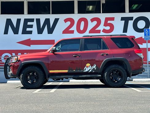Used 2011 Toyota 4Runner Trail image 2