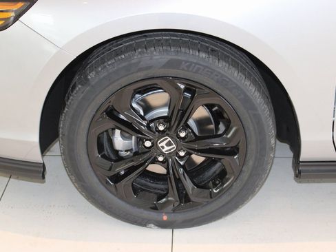 New 2025 Honda Accord SE image 4