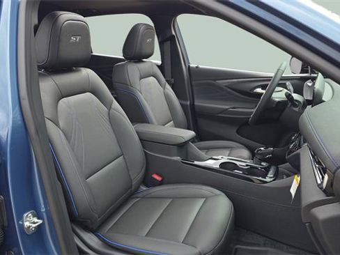 Used 2025 Buick Envista Sport Touring w/ Convenience I Package image 12