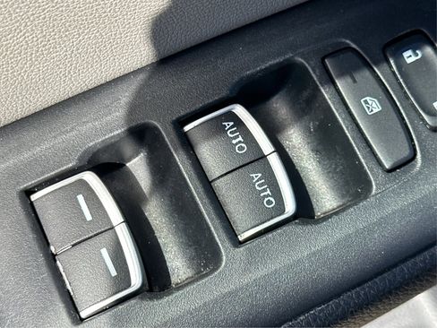 Used 2019 Honda Accord EX-L image 32