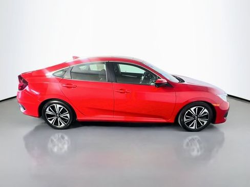 Used 2017 Honda Civic EX-T image 9